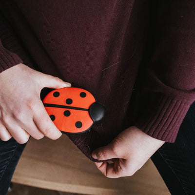 Hunter Perie Ladybug pentru Indepartarea Parului de Animale 10cm