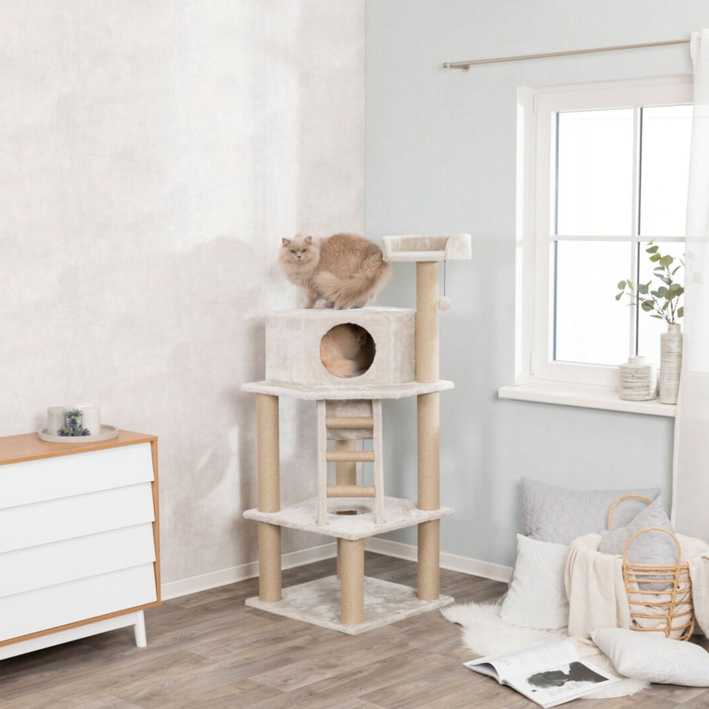 Trixie Cat Tree Marlena Ansamblu pentru Pisici, Stalpi Sisal, Platforme si Culcus, 60x60x151 cm