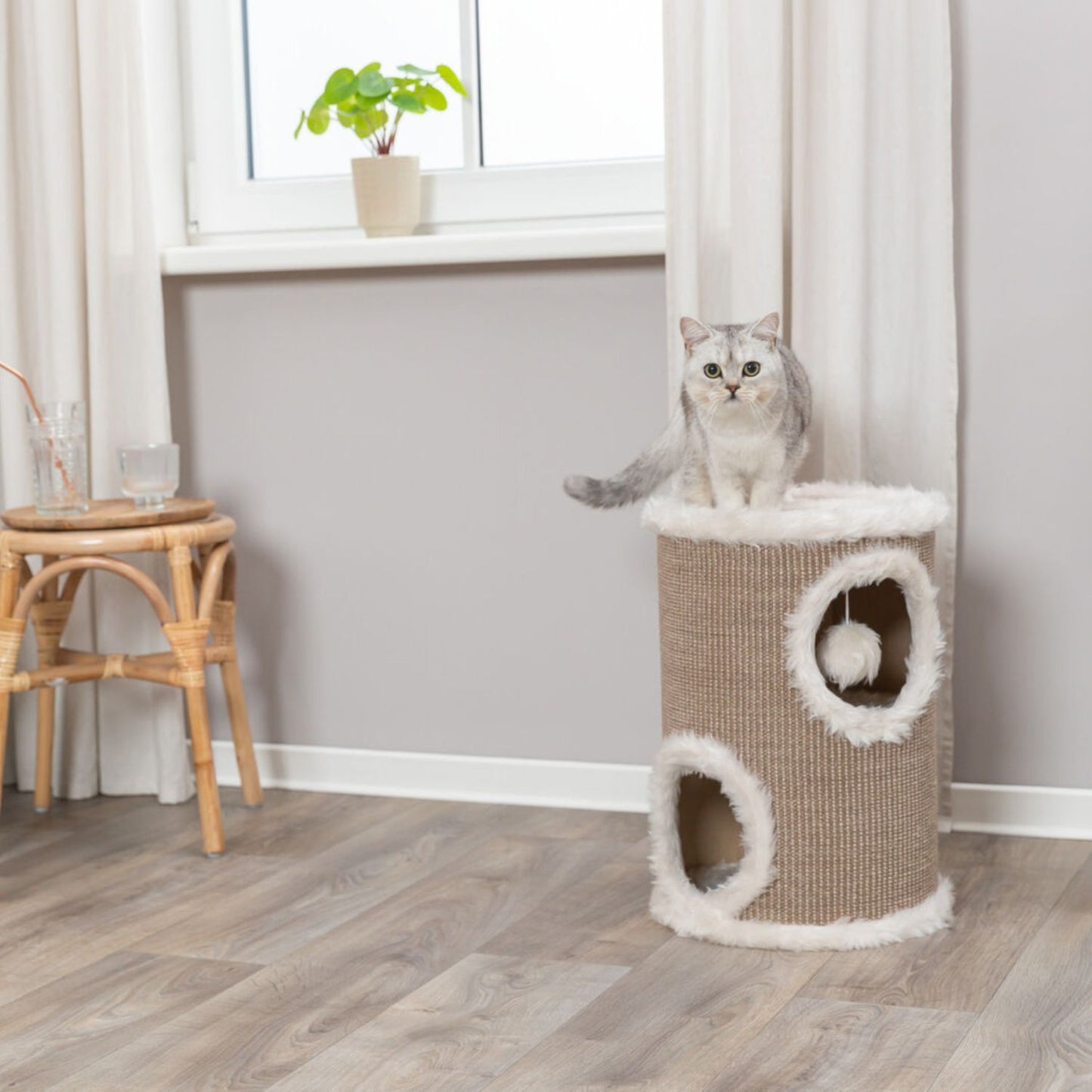 Trixie Turn Edoardo, Ansamblu Zgariat pentru Pisici cu 2 Etaje si Pestera, Sisal si Plus, Inaltime 50cm, Taupe/Crem